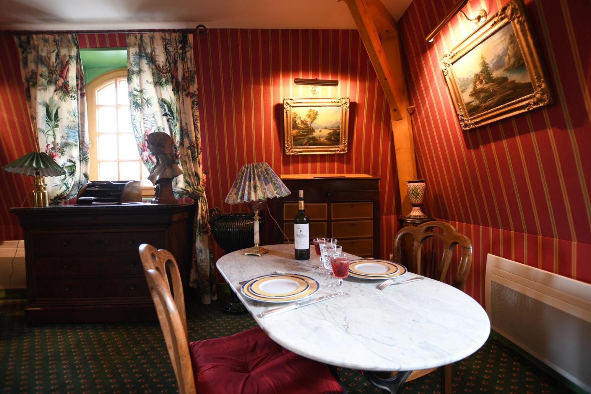 Le Val Clos, Appartement Dans Une Maison De Maitre 19E Tanlay Luaran gambar