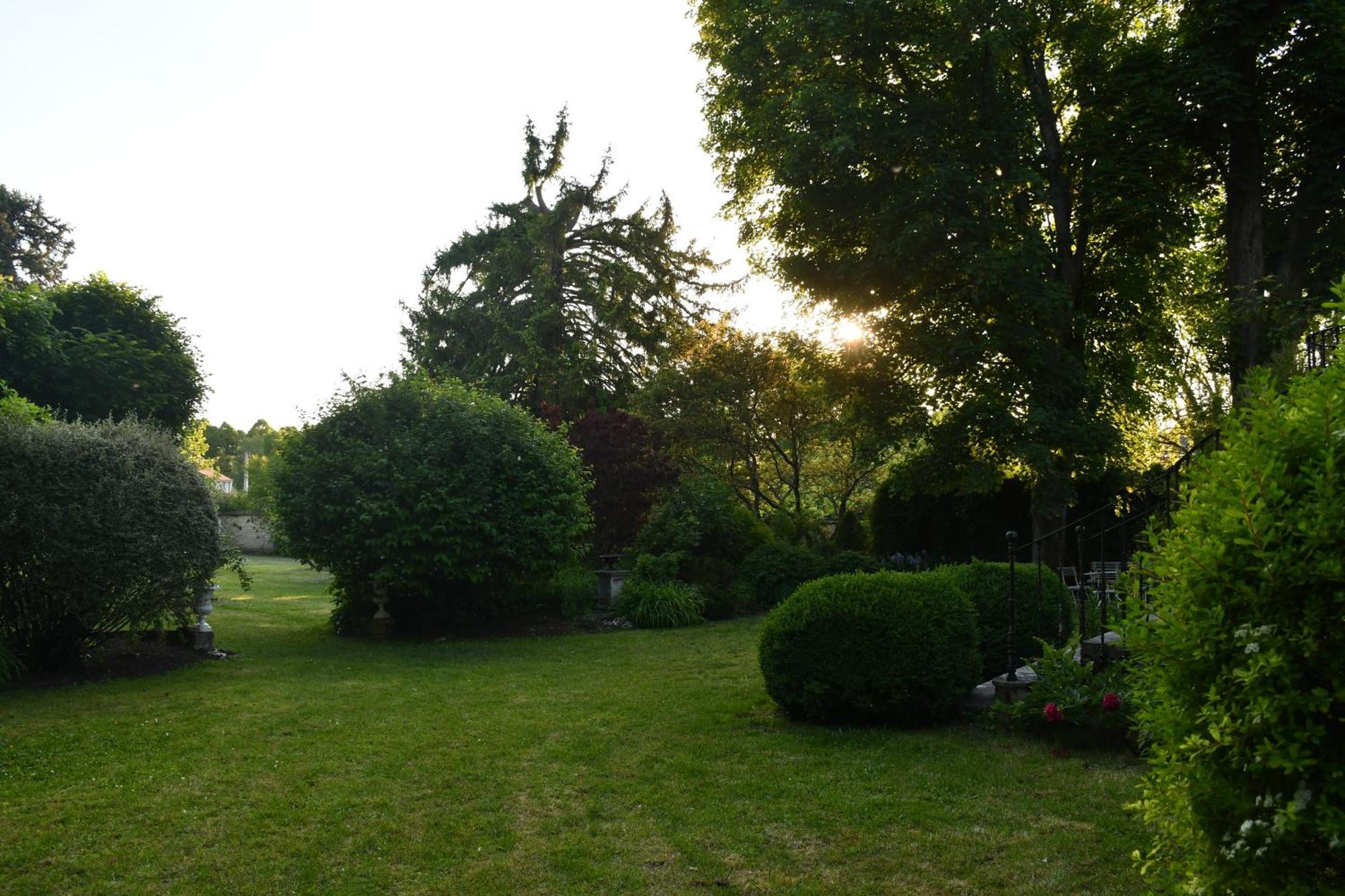 Le Val Clos, Appartement Dans Une Maison De Maitre 19E Tanlay Luaran gambar